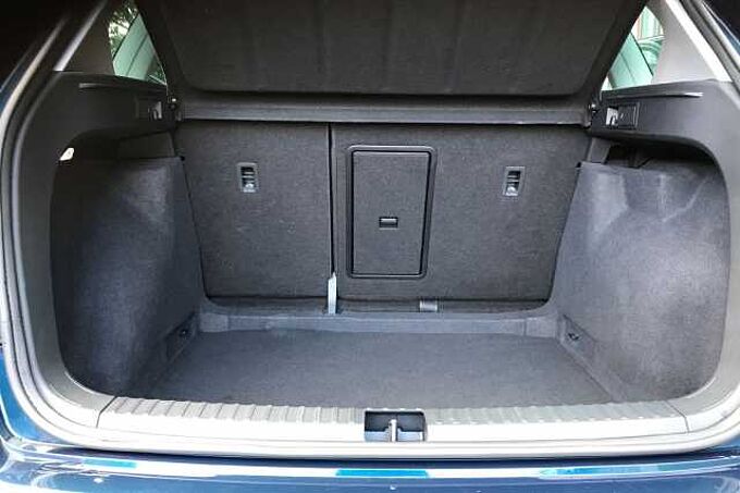 SEAT Ateca XPERIENCE Lux 1.5 EcoTSI Petrol 150 6-speed manual