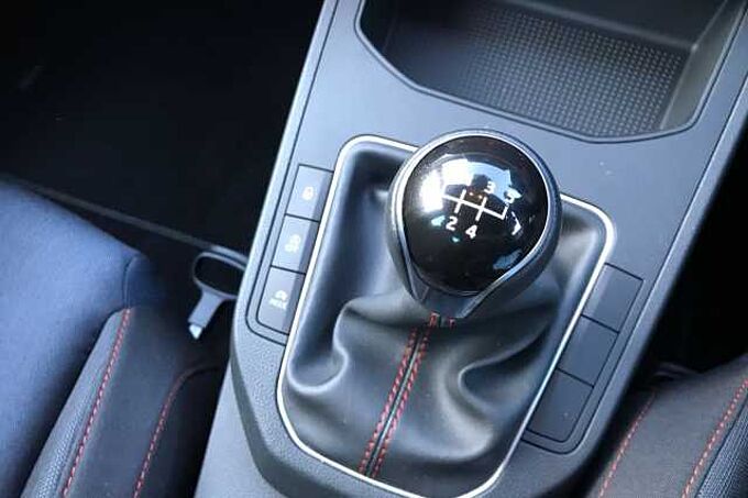 SEAT Ibiza FR 1.0 TSI Petrol 95 5-speed manual
