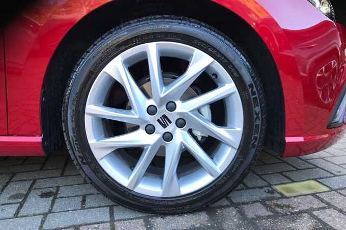 SEAT Ibiza FR 1.0 TSI Petrol 95 5-speed manual